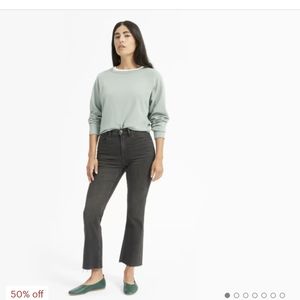 Everlane Kick Crop Jeans in Washed Black